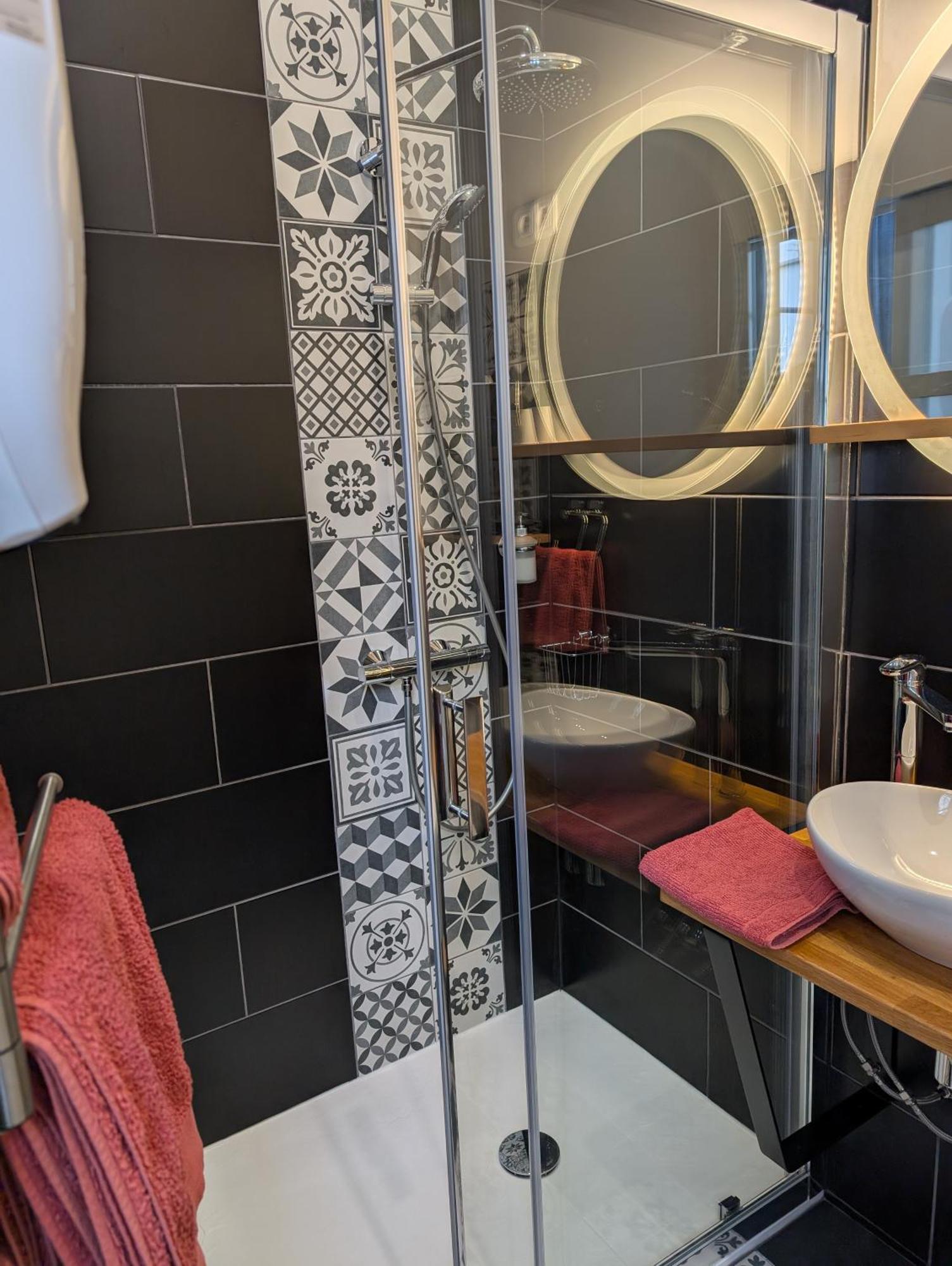 アングレーム Au Logis De Vechillot Bed & Breakfast エクステリア 写真